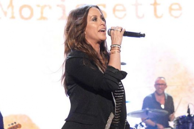 Egy vagyont lopott Alanis Morissette volt pénzügyi tanácsadója