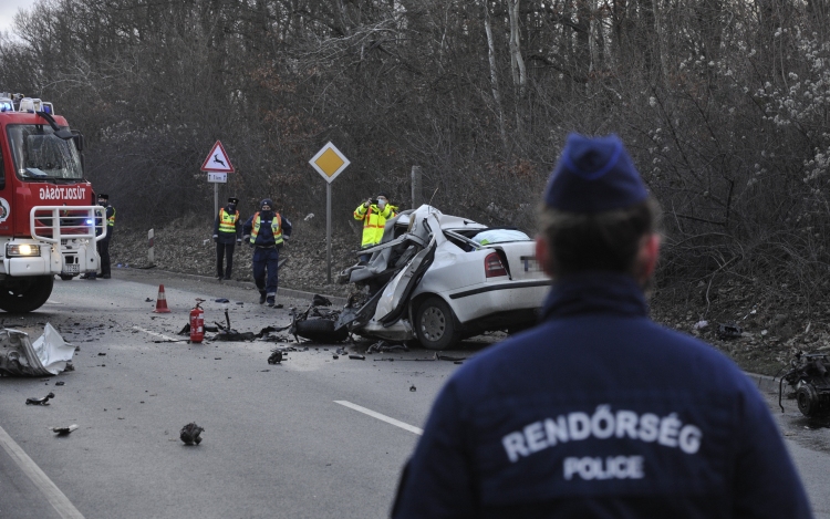 Halálos tömegszerencsétlenség történt Gödöllőnél