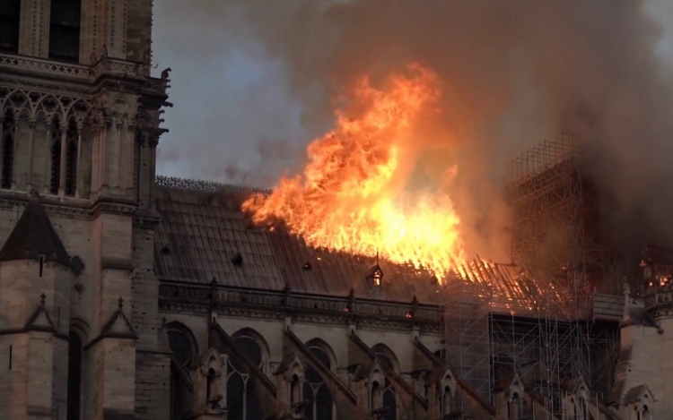 A Notre-Dame-ból elszállított műkincsek jól restaurálhatók lesznek